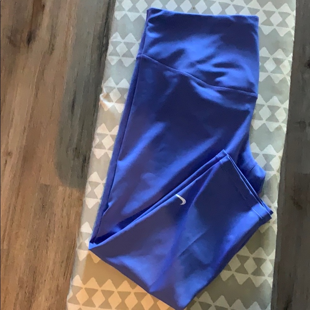 Nike One Cropped Tights (Plus Size)